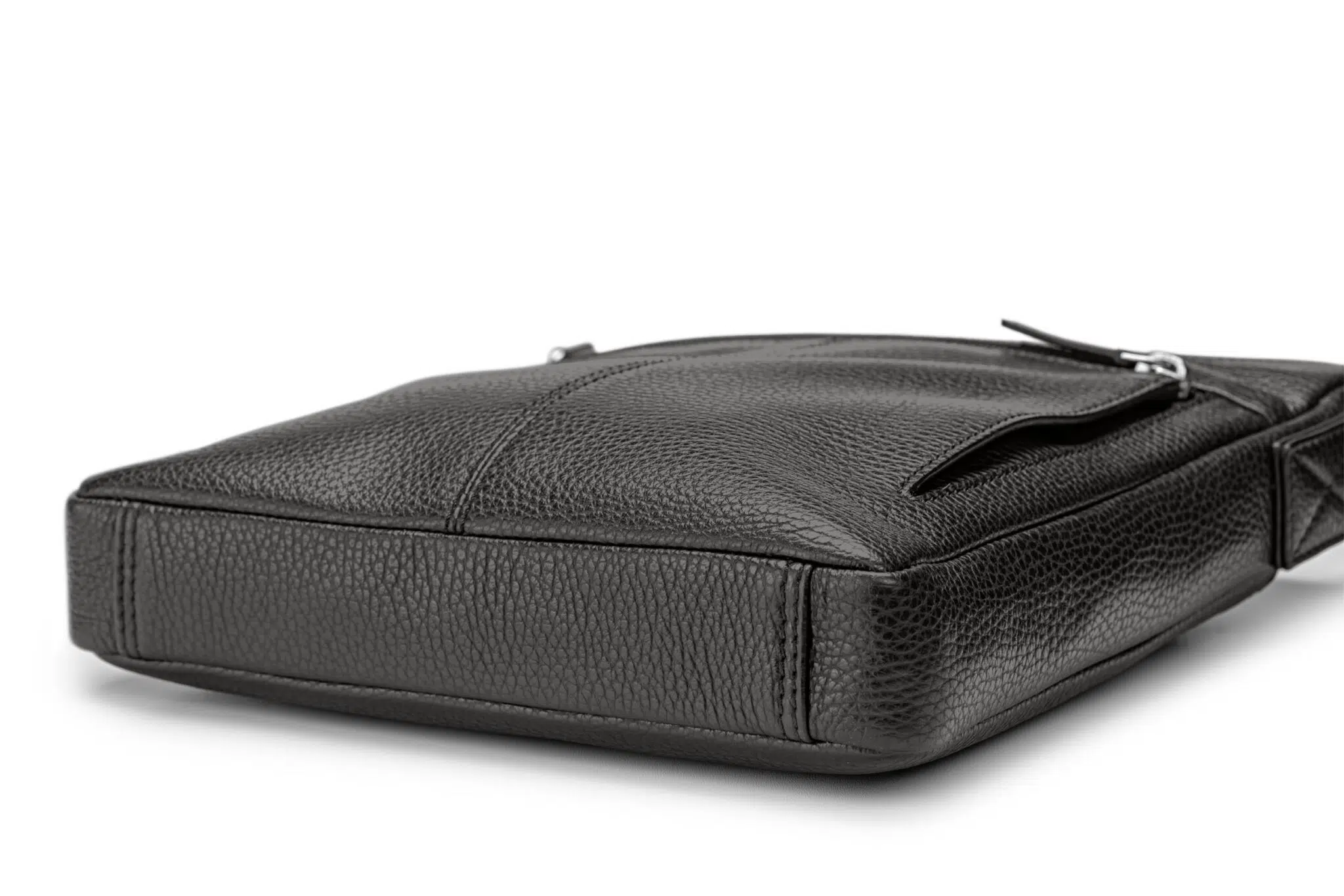 KEINESCHWESTER-JOOST-schwarz-genarbt-silber-E